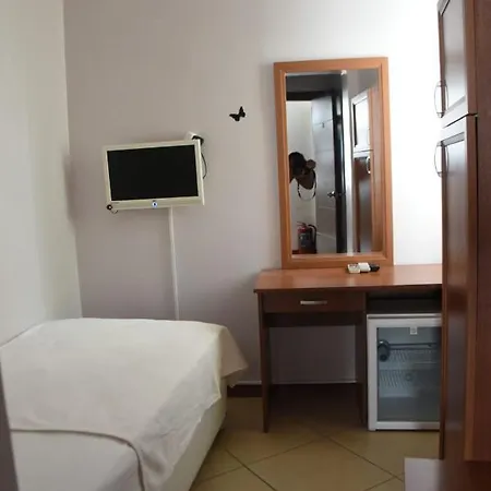 Mia Butik Πανσιόν