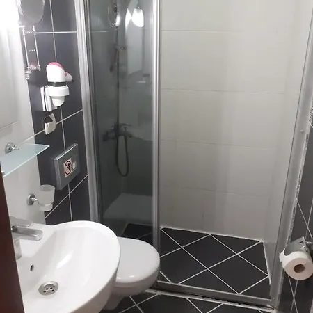 Mia Butik Πανσιόν 2*